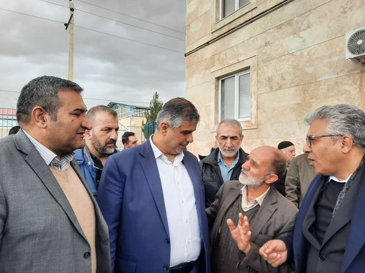 افتتاح و بهره برداری از یک واحد تولیدی خوراک آبزیان در استان مرکزی